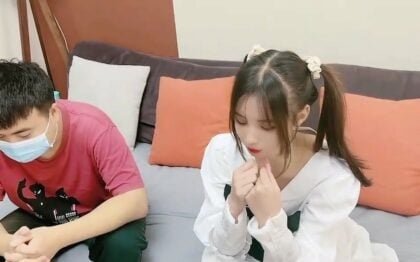 Em gái xinh đẹp làm anh trai thất tình hài lòng