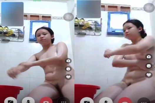 Bùi Trúc Nhi đút nhau trong tình hình nóng bỏng đáng kể