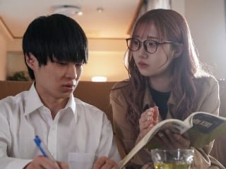 Cạn nước chấm, cô gia sư dạy lên thành cô gái đầy quyến rũ