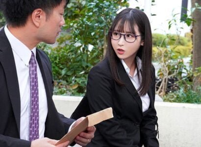 Thư ký nữ độc đáo thể hiện bản thân khi theo sếp